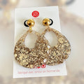 Boucles d’oreilles goutte dorée en résine – bijoux fait main France – cadeau femme chic