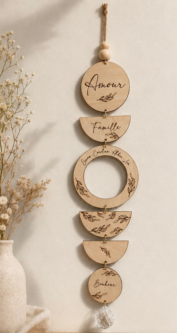 Suspension murale personnalisée en bois – Amour & Famille