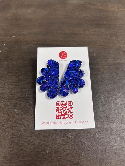 Boucles d’oreilles Pétales scintillants en résine –  Fait main en Normandie