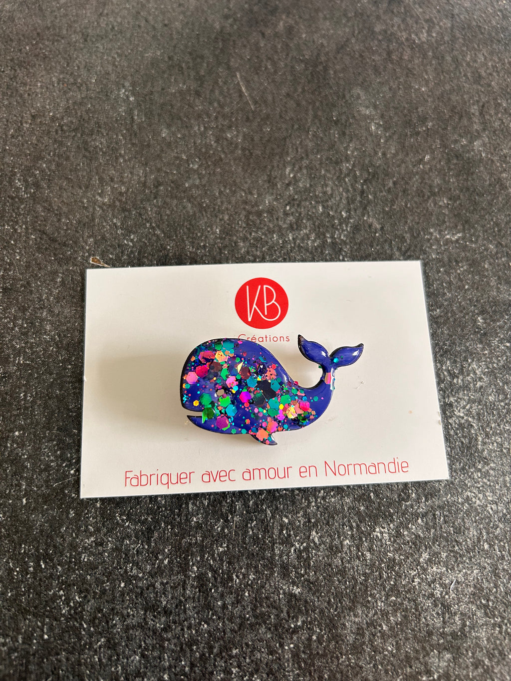 Broches Baleine à paillettes - bijoux veste