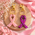 Porte clés ruban Octobre Rose en résine – porte-clés ruban rose