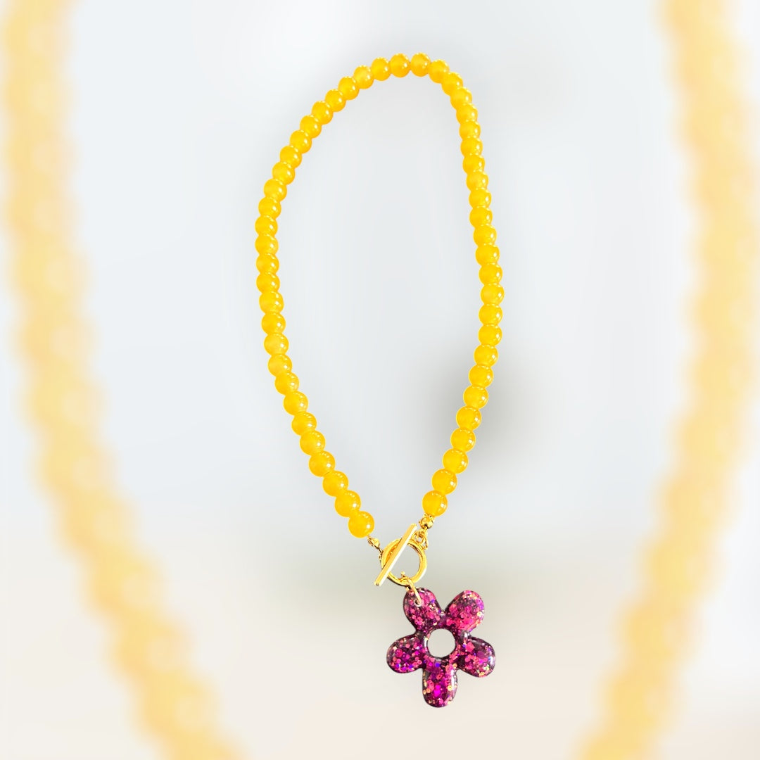 Collier Perles Jaunes & Pendentif Fleur Pailleté