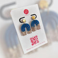 Boucles d’oreilles résine pailletée faites main – Bijoux artisanaux brillants – Boucles légères originales – Cadeau femme